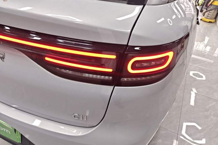 Used Leapmotor C11 2024 All-Electric 580 Luxury Edition Right Rear Taillight
