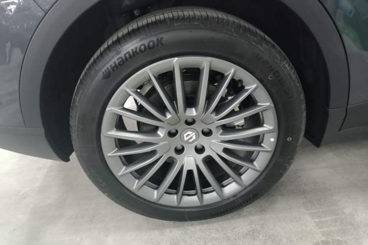 Used Leapmotor C11 2024 Range-Extended 300 Luxury Edition Right Rear Wheel Hub