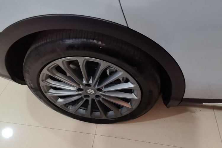 Used Leapmotor C11 2024 All-Electric 580 Luxury Edition Right Rear Wheel Hub