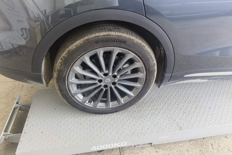 Used Leapmotor C11 2024 All-Electric 580 Luxury Edition Right Rear Wheel Hub