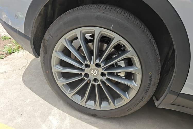 Used Leapmotor C11 2024 Range-Extended 300 Luxury Edition Right Rear Wheel Hub