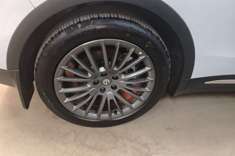 Used Leapmotor C11 2024 All-Electric 580 Luxury Edition Right Rear Wheel Hub