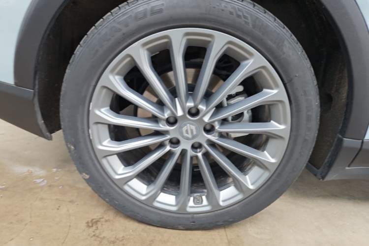 Used Leapmotor C11 2024 All-Electric 580 Luxury Edition Right Rear Wheel Hub