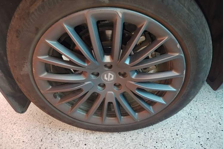 Used Leapmotor C11 2024 All-Electric 580 Luxury Edition Right Rear Wheel Hub