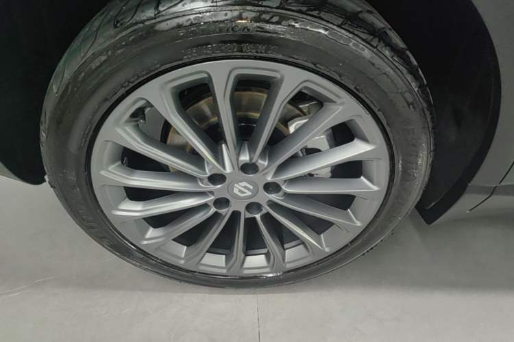 Used Leapmotor C11 2024 Range-Extended 300 Luxury Edition Right Rear Wheel Hub