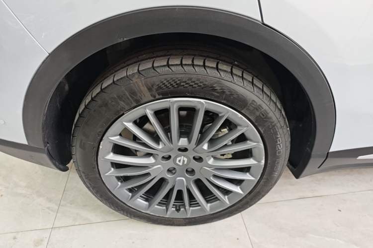 Used Leapmotor C11 2024 Range-Extended 300 Luxury Edition Right Rear Wheel Hub