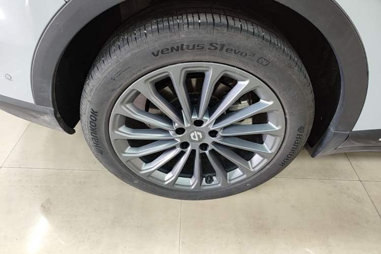 Used Leapmotor C11 2024 Range-Extended 300 Luxury Edition Right Rear Wheel Hub