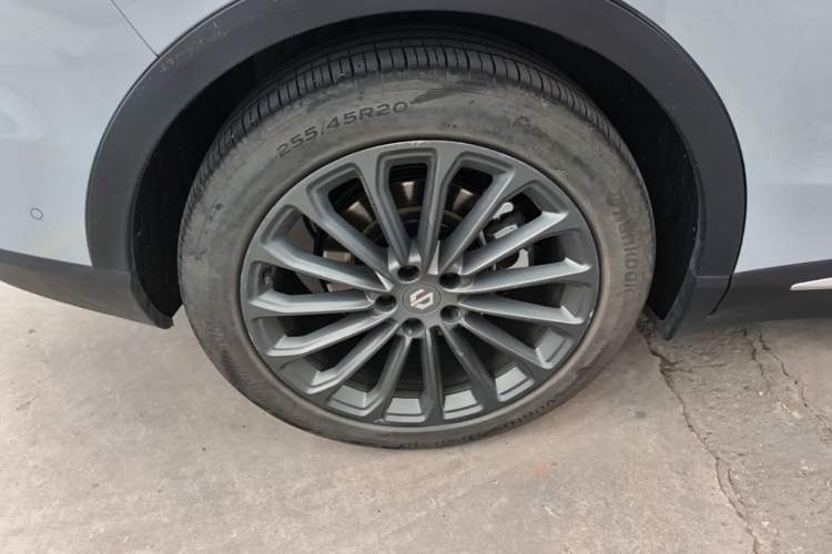 Used Leapmotor C11 2024 All-Electric 580 Luxury Edition Right Rear Wheel Hub