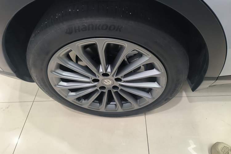 Used Leapmotor C11 2024 All-Electric 580 Luxury Edition Right Rear Wheel Hub