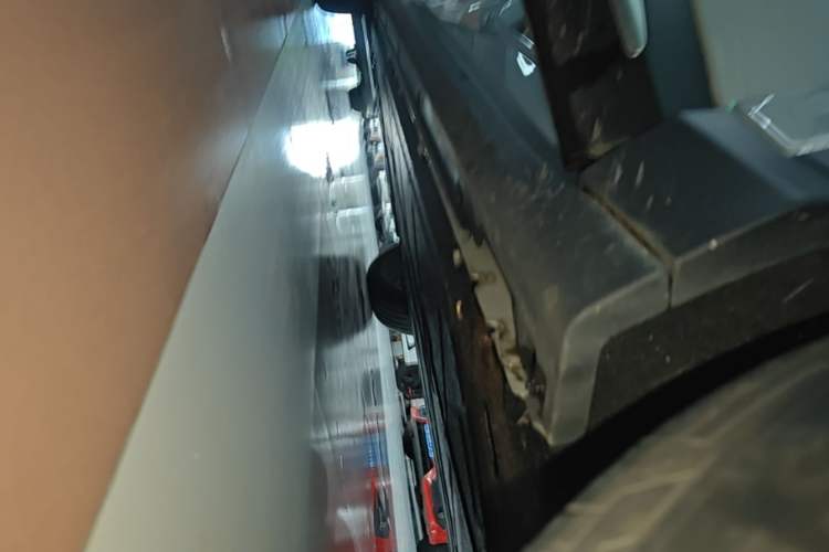 Used Leapmotor C11 2024 All-Electric 580 Luxury Edition Right Side Sill