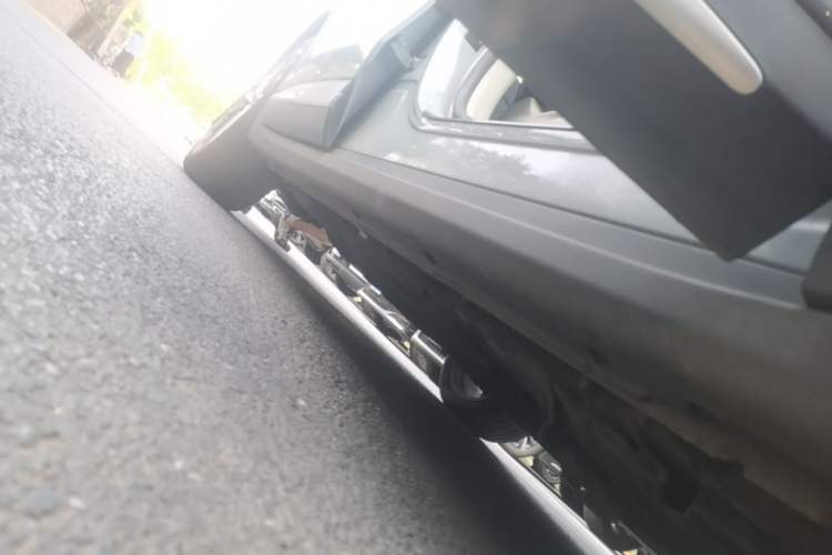 Used Leapmotor C11 2024 All-Electric 580 Luxury Edition Right Side Sill