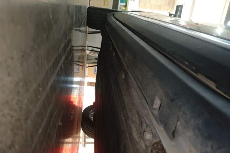 Used Leapmotor C11 2024 All-Electric 580 Luxury Edition Right Side Sill