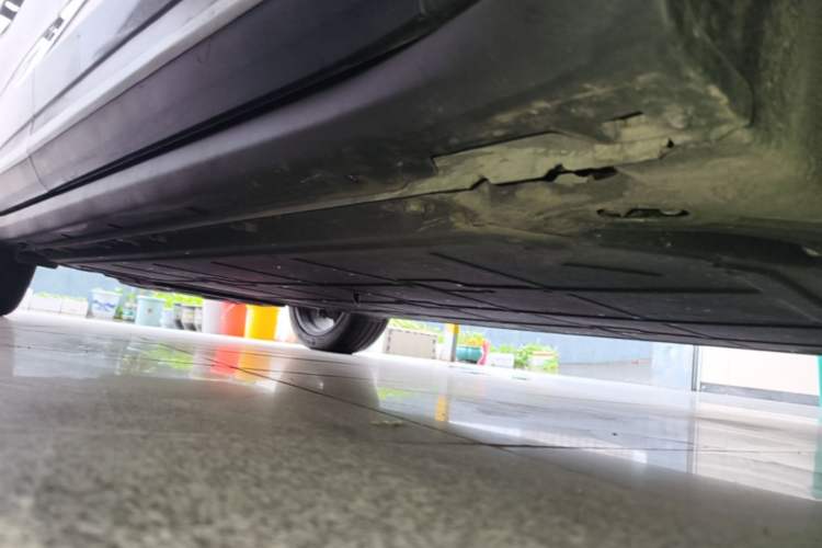Used Leapmotor C11 2024 All-Electric 580 Luxury Edition Right Side Sill