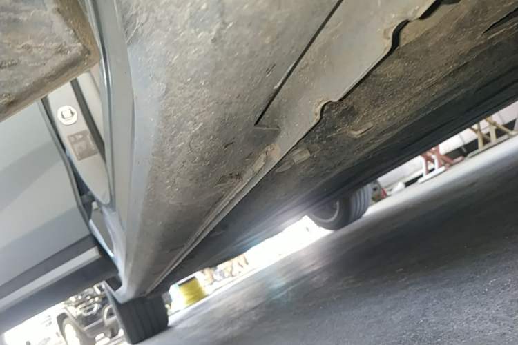 Used Leapmotor C11 2024 All-Electric 580 Luxury Edition Right Side Sill