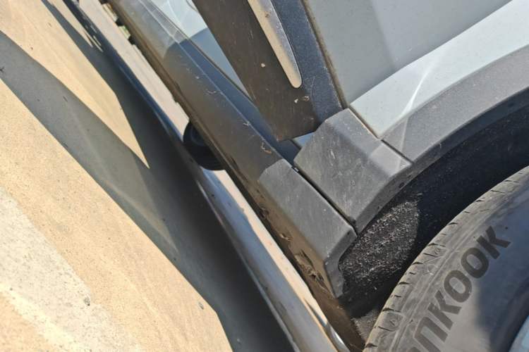 Used Leapmotor C11 2024 All-Electric 580 Luxury Edition Right Side Sill