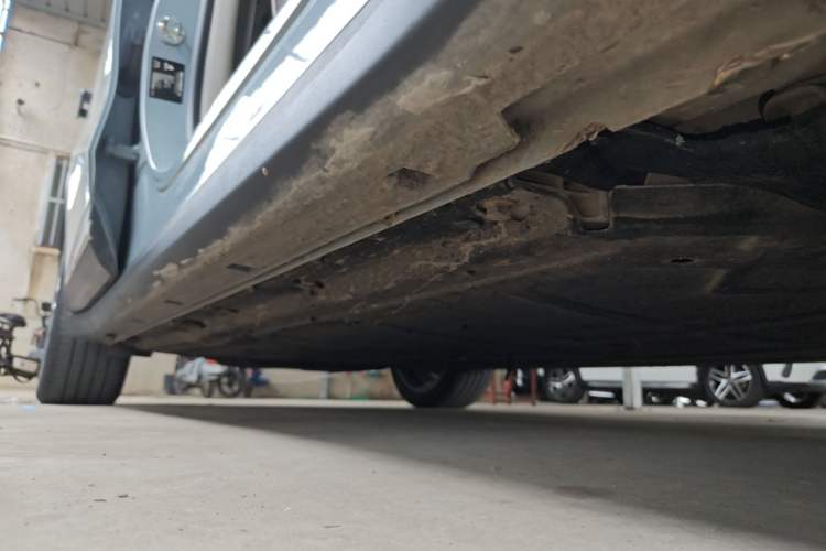 Used Leapmotor C11 2024 All-Electric 580 Luxury Edition Right Side Sill
