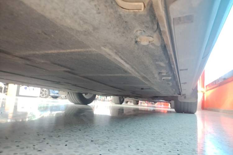 Used Leapmotor C11 2024 All-Electric 580 Luxury Edition Right Side Sill