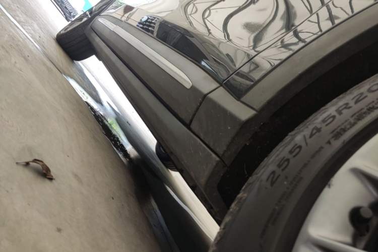 Used Leapmotor C11 2024 All-Electric 580 Luxury Edition Right Side Sill