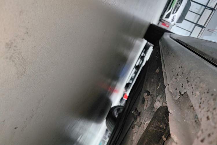 Used Leapmotor C11 2024 All-Electric 580 Luxury Edition Right Side Sill