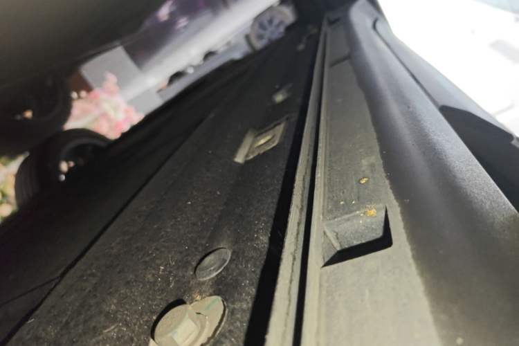 Used Leapmotor C11 2024 All-Electric 580 Luxury Edition Right Side Sill