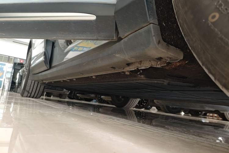 Used Leapmotor C11 2024 All-Electric 580 Luxury Edition Right Side Sill