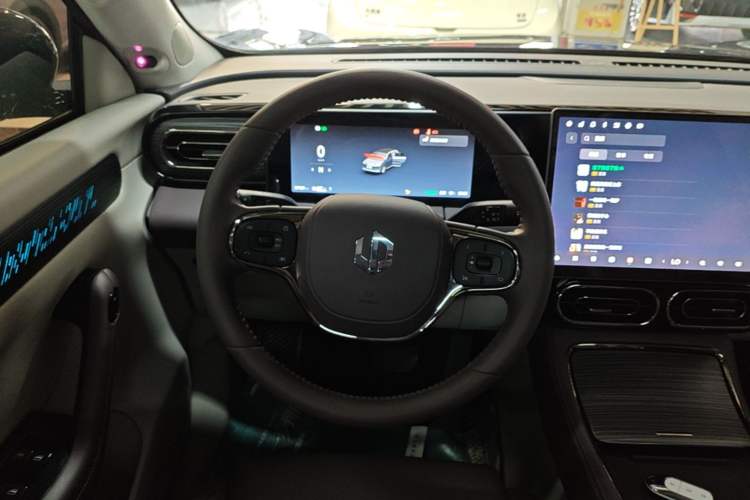 Used Leapmotor C11 2024 All-Electric 580 Luxury Edition Steering Wheel