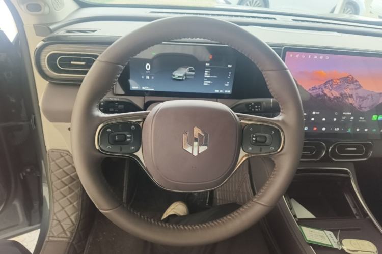 Used Leapmotor C11 2024 All-Electric 580 Luxury Edition Steering Wheel