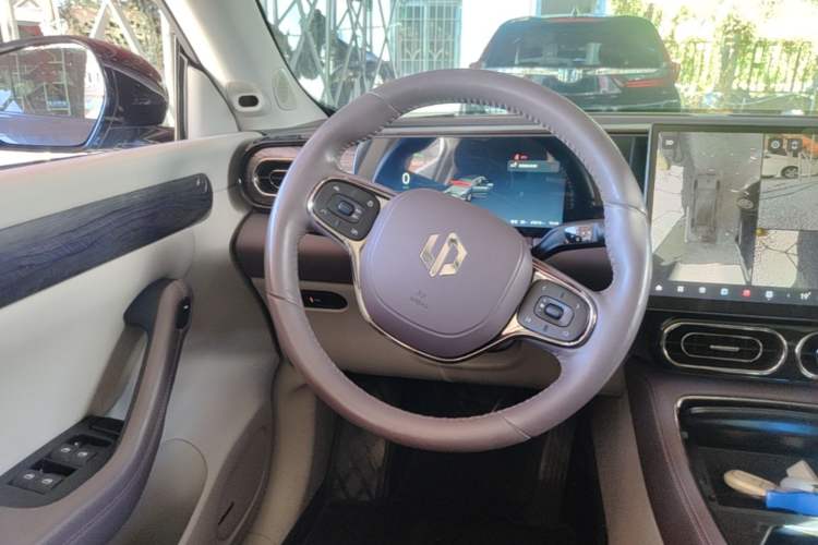 Used Leapmotor C11 2024 Range-Extended 300 Luxury Edition Steering Wheel