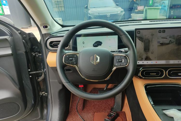 Used Leapmotor C11 2024 All-Electric 580 Luxury Edition Steering Wheel