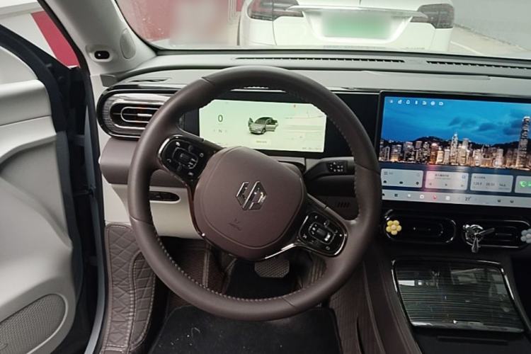 Used Leapmotor C11 2024 All-Electric 580 Luxury Edition Steering Wheel