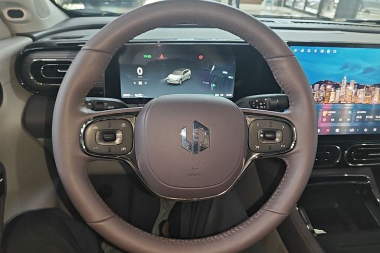 Used Leapmotor C11 2024 All-Electric 580 Luxury Edition Steering Wheel