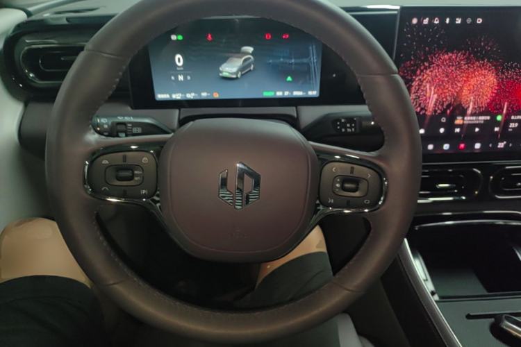 Used Leapmotor C11 2024 Range-Extended 300 Luxury Edition Steering Wheel