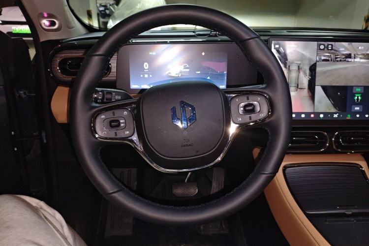 Used Leapmotor C11 2024 All-Electric 580 Luxury Edition Steering Wheel