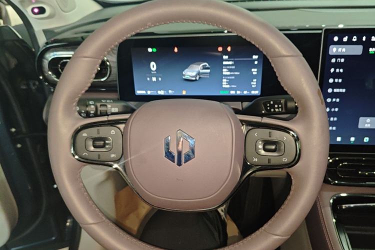 Used Leapmotor C11 2024 Range-Extended 300 Luxury Edition Steering Wheel