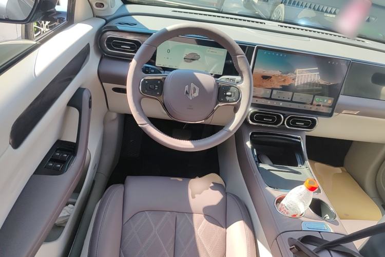 Used Leapmotor C11 2024 Range-Extended 300 Luxury Edition Steering Wheel