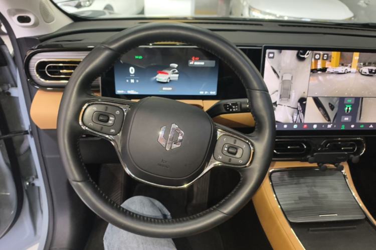 Used Leapmotor C11 2024 All-Electric 580 Luxury Edition Steering Wheel