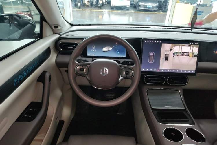 Used Leapmotor C11 2024 All-Electric 580 Luxury Edition Steering Wheel