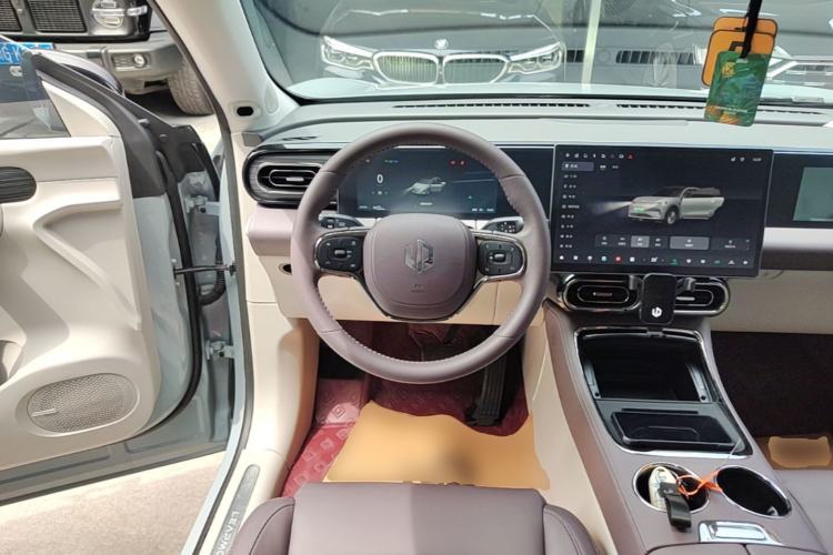 Used Leapmotor C11 2024 All-Electric 580 Luxury Edition Steering Wheel