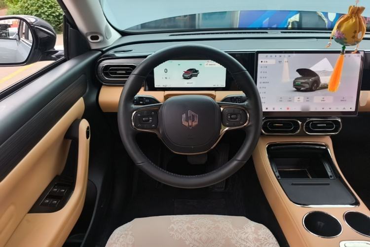 Used Leapmotor C11 2024 All-Electric 580 Luxury Edition Steering Wheel