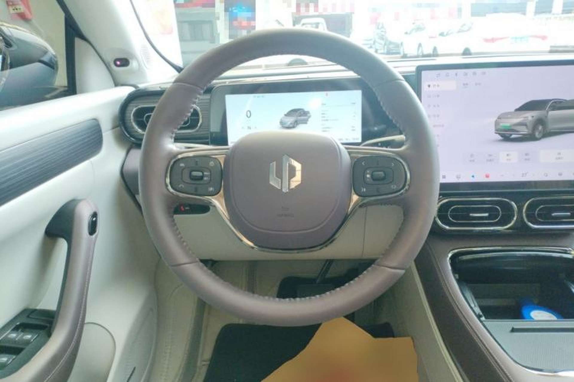 Used Leapmotor C11 2024 All-Electric 580 Luxury Edition Steering Wheel