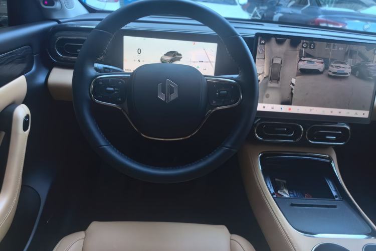 Used Leapmotor C11 2024 Range-Extended 300 Luxury Edition Steering Wheel