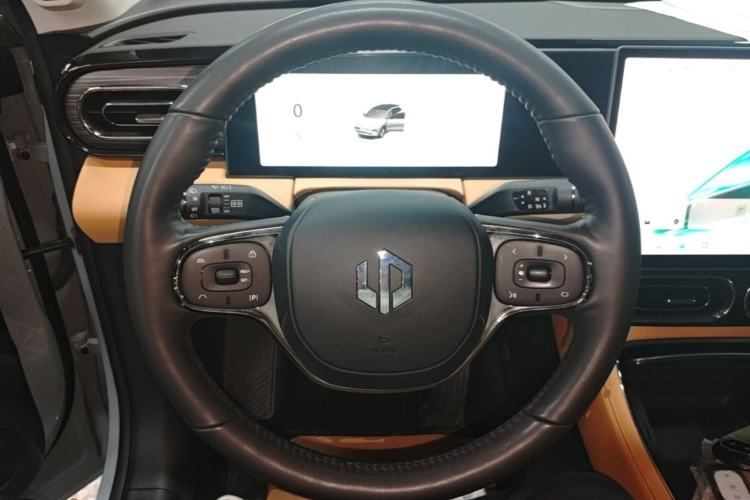 Used Leapmotor C11 2024 All-Electric 580 Luxury Edition Steering Wheel