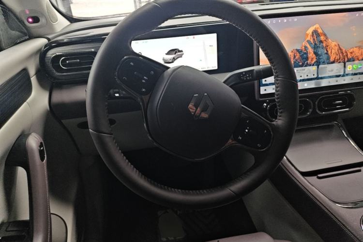 Used Leapmotor C11 2024 All-Electric 580 Luxury Edition Steering Wheel