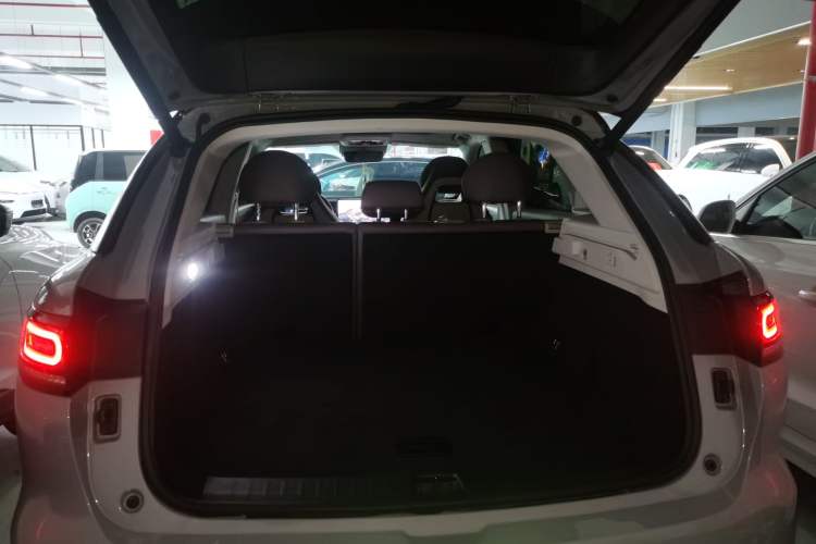 Used Leapmotor C11 2024 All-Electric 580 Luxury Edition Trunk
