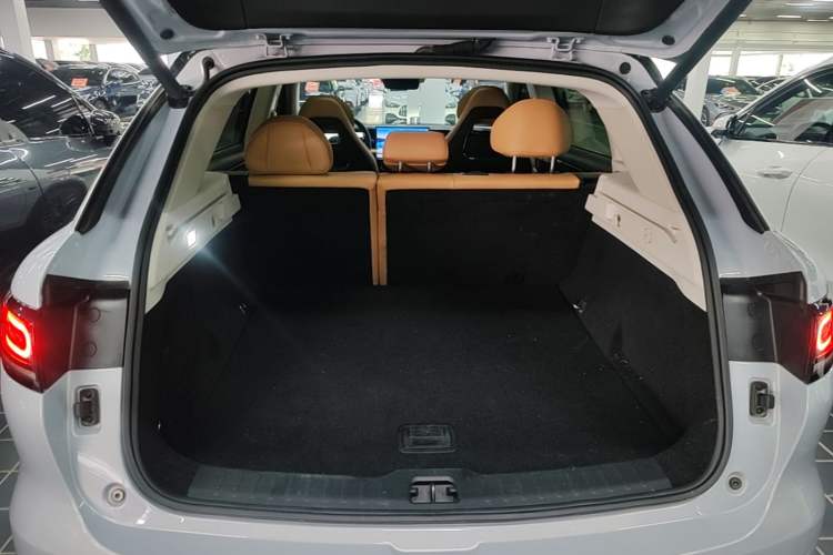 Used Leapmotor C11 2024 Range-Extended 300 Luxury Edition Trunk