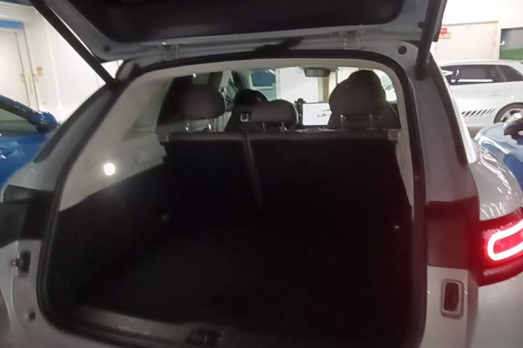Used Leapmotor C11 2024 All-Electric 580 Luxury Edition Trunk