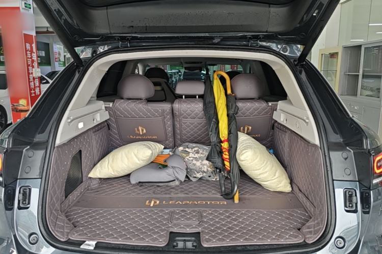Used Leapmotor C11 2024 All-Electric 580 Luxury Edition Trunk
