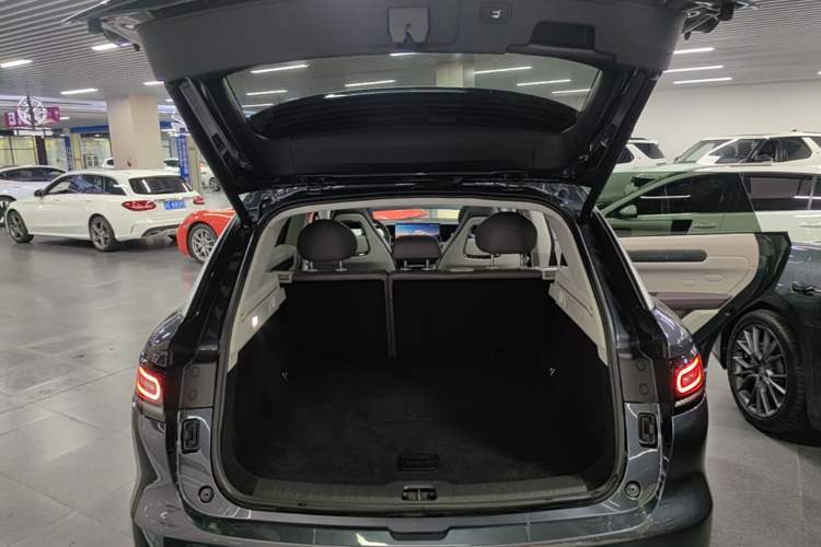 Used Leapmotor C11 2024 All-Electric 580 Luxury Edition Trunk