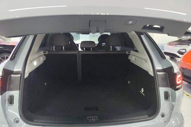 Used Leapmotor C11 2024 All-Electric 580 Luxury Edition Trunk