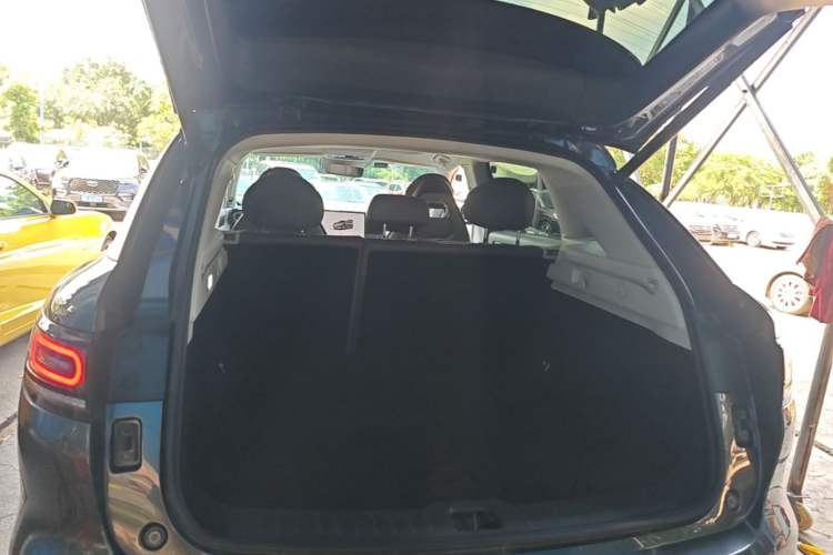 Used Leapmotor C11 2024 Range-Extended 300 Luxury Edition Trunk